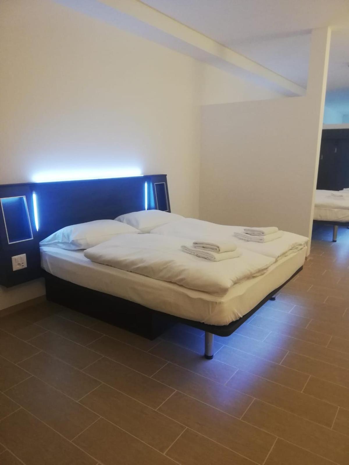 Augustus Hotel Bernkastel - Comfortable Budget Hotel Oda fotoğraf